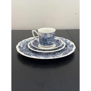 J and G Meakin America Hurrah English Ironstone Plate Set